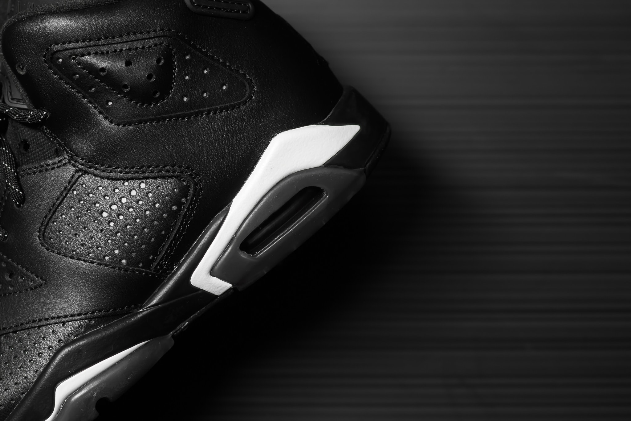 Air Jordan 6 "Black Cat" Closer Look
