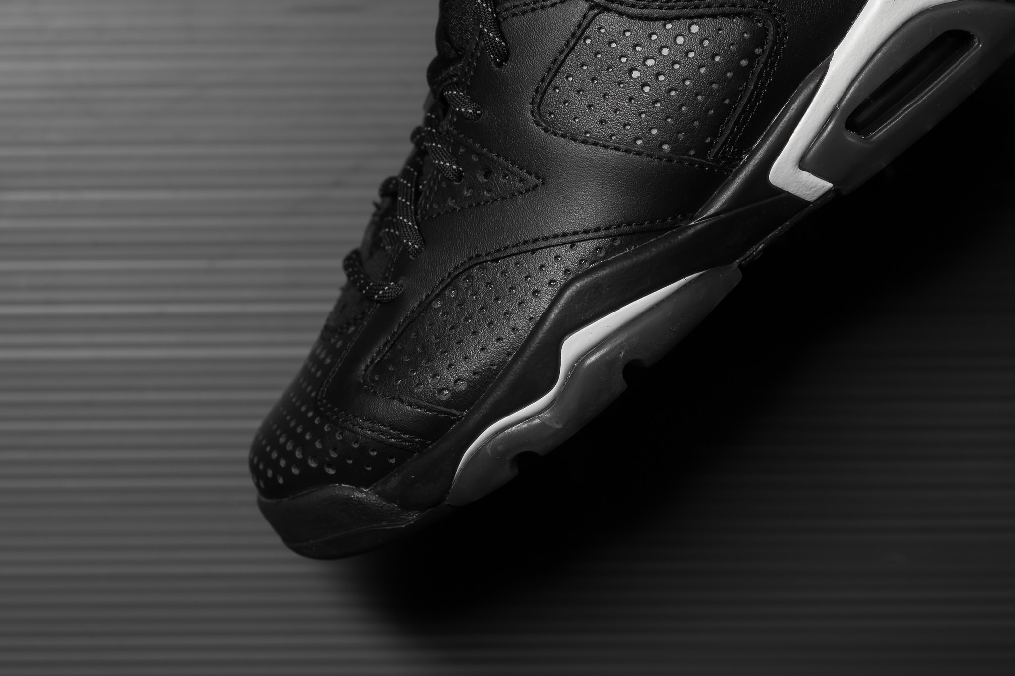Air Jordan 6 "Black Cat" Closer Look