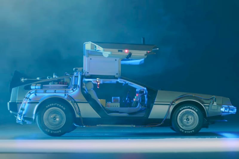 將《回到未來》的時光車 Delorean DMC-12 飆回家