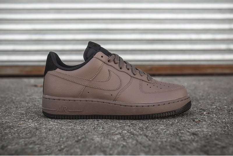 Nike Air Force 1 Low 全新配色設計「Dark Mushroom」