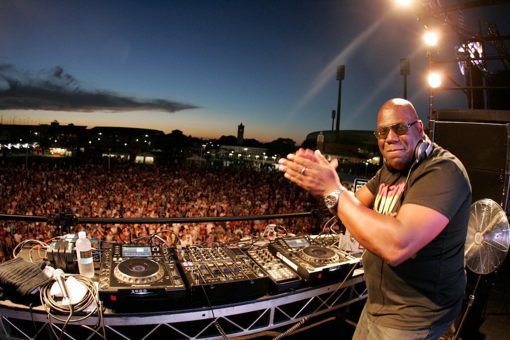 Get Some Images about the Legendary DJ Carl Cox Who is going to Mix in Tomorrowland