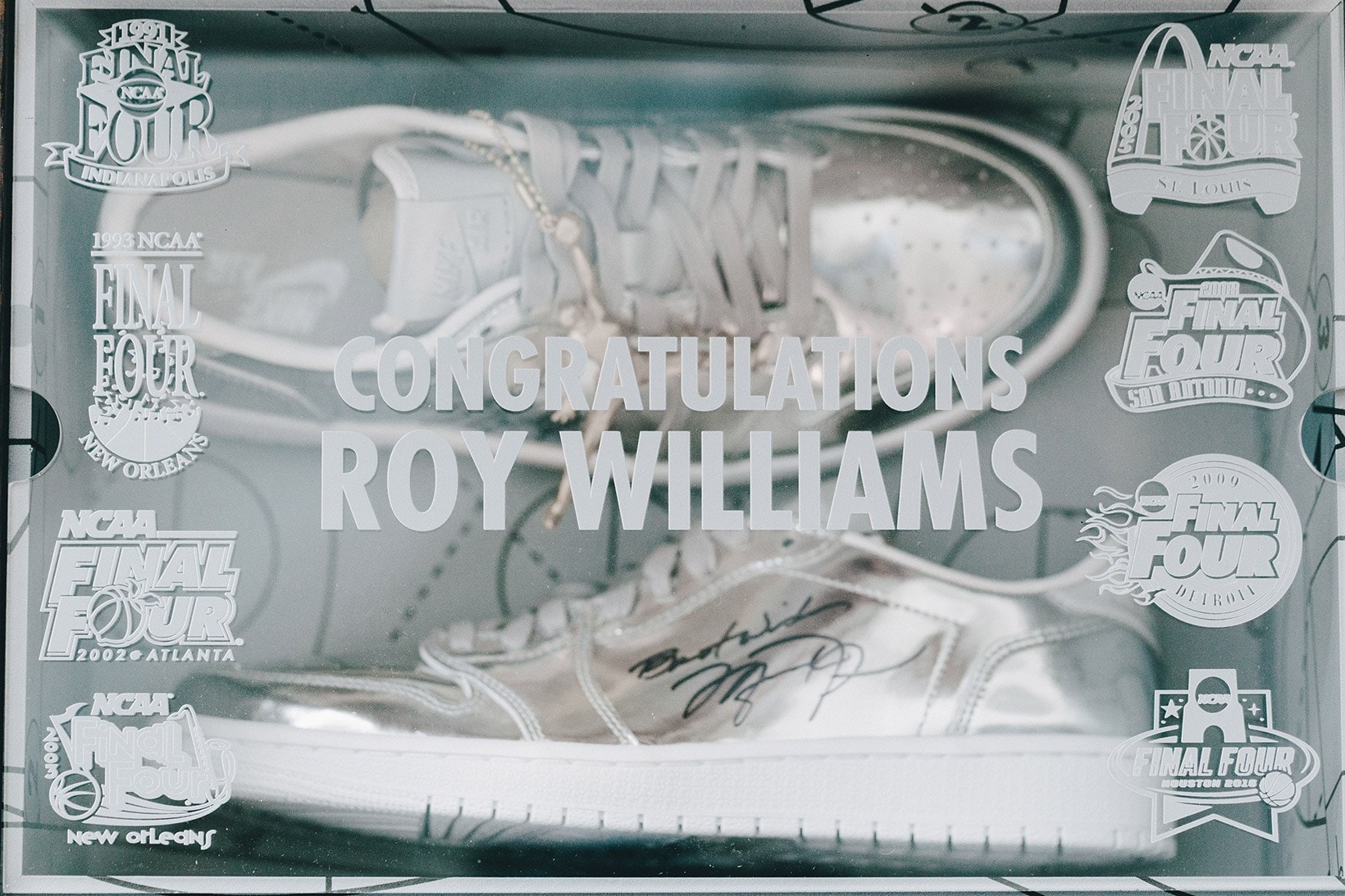 Jordan Brand Commemorates Roy Williams 800 Win