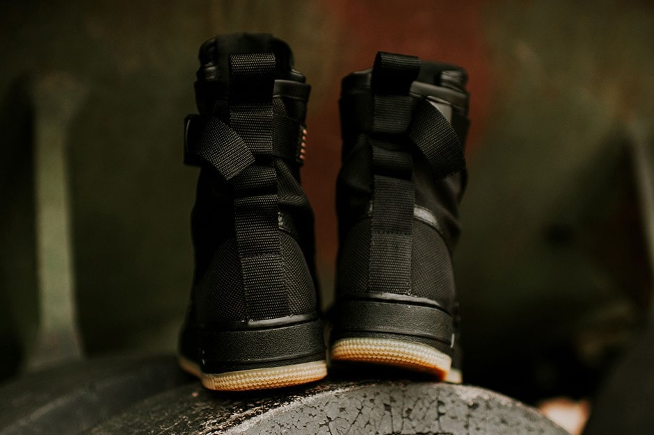 Nike SF-AF1 Black/Gum