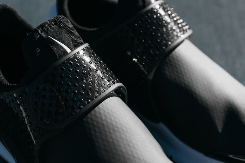 Nike Sock Dart SE Black/White Weatherproof Closer Look