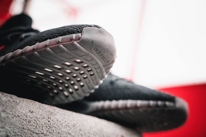 adidas Originals YEEZY BOOST 350 V2 “Black/Red” Closer Look