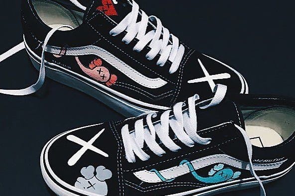 KAWS x Vans「聯名」Old Skool 定製設計