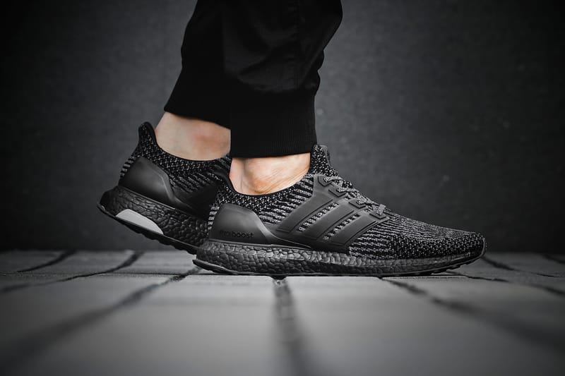 近賞 adidas UltraBOOST 3.0 全新「Triple Black」系列