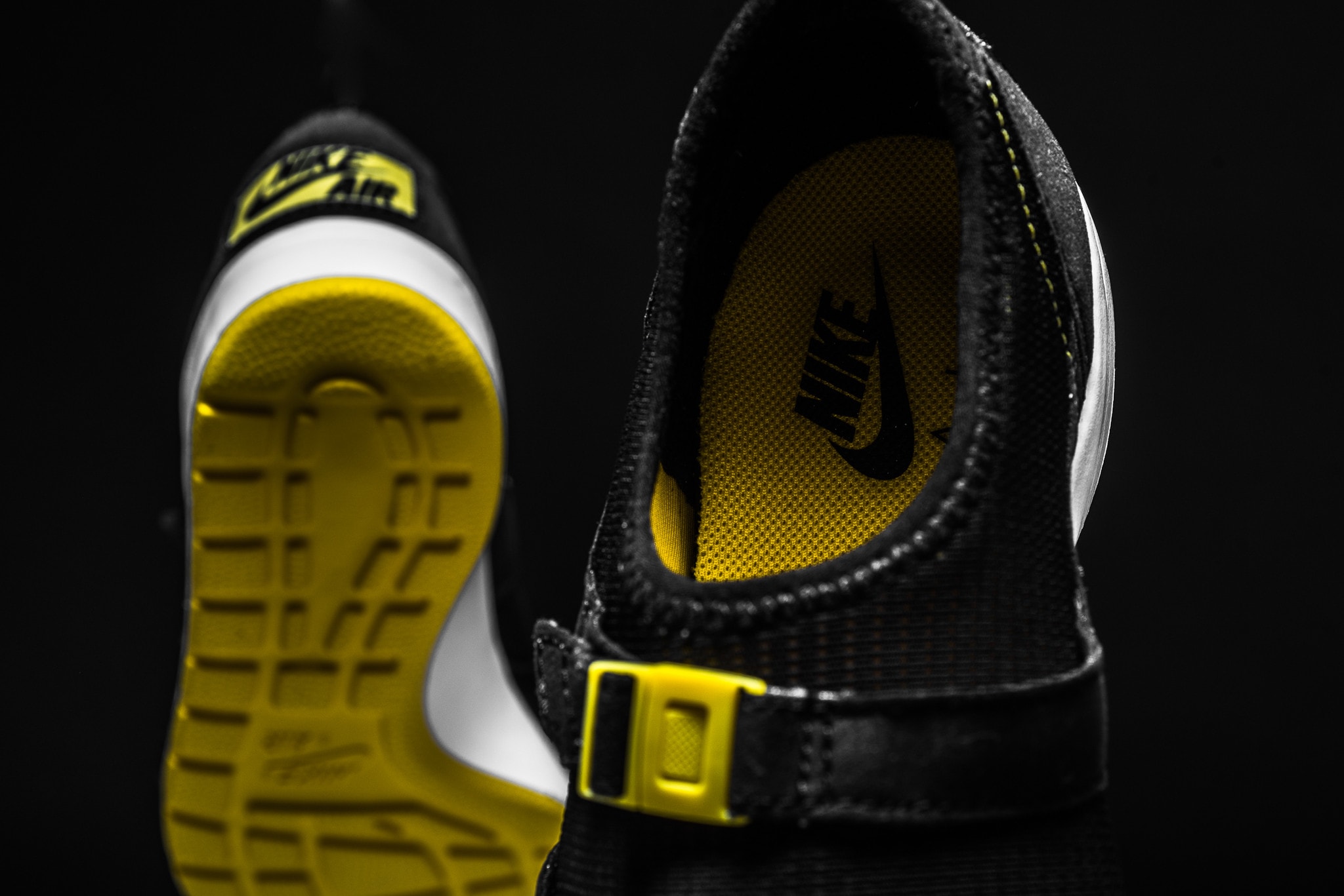 Nike Air Sock Racer OG Closer Look