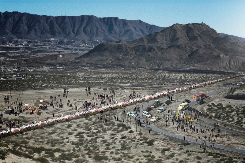 No-To-Scale imagines Trump's wall as a 1,954-mile-long dinner table