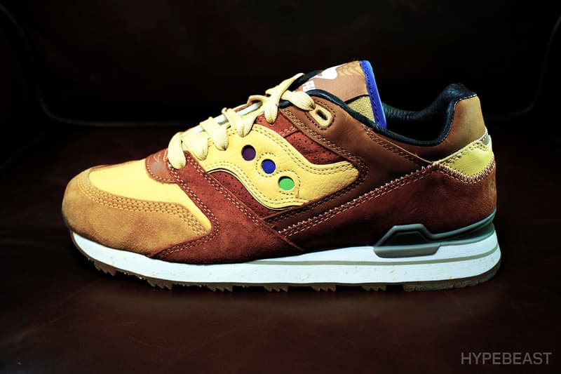 近賞 Feature x Saucony Courageous 「Belgian Waffle 」