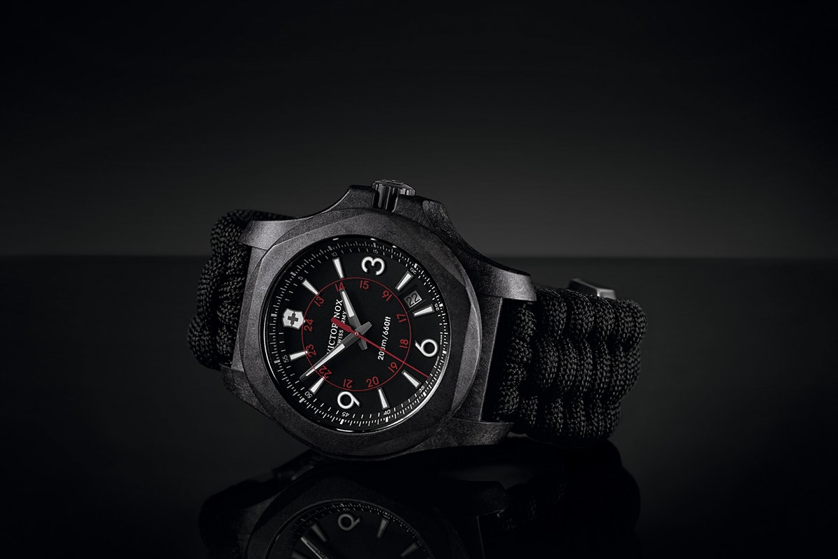 Victorinox I.N.O.X. Carbon 挑戰堅固極限之手錶