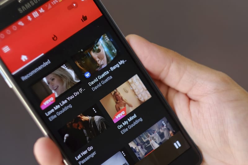 YouTube 將至少「一萬」觀看次數才能透過頻道賺錢
