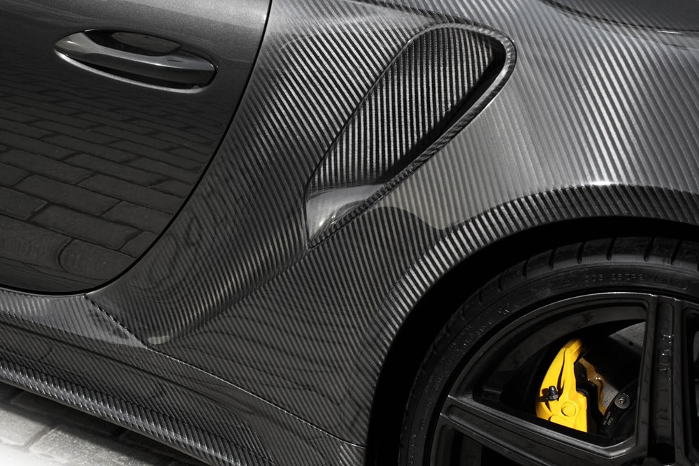 TopCar 打造 Porsche 911 Stinger GTR 碳纖維改裝跑車