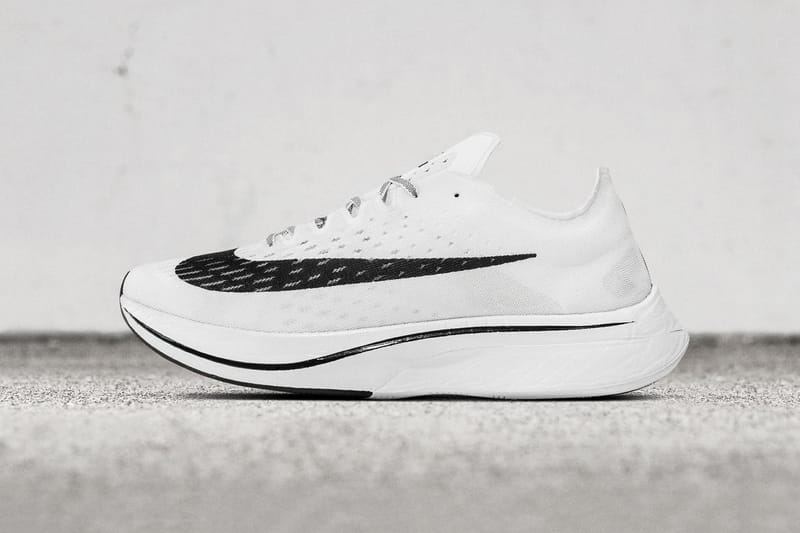 Nike Zoom Vaporfly 4% 全新黑白配色