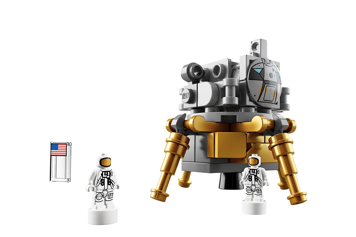 LEGO Apollo Saturn V 火箭積木即將發售