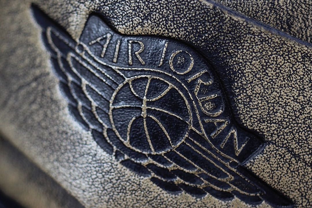 Air Jordan 1 Retro High "Wings"
