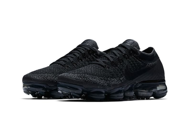 Nike Air VaporMax "Triple Black” Return