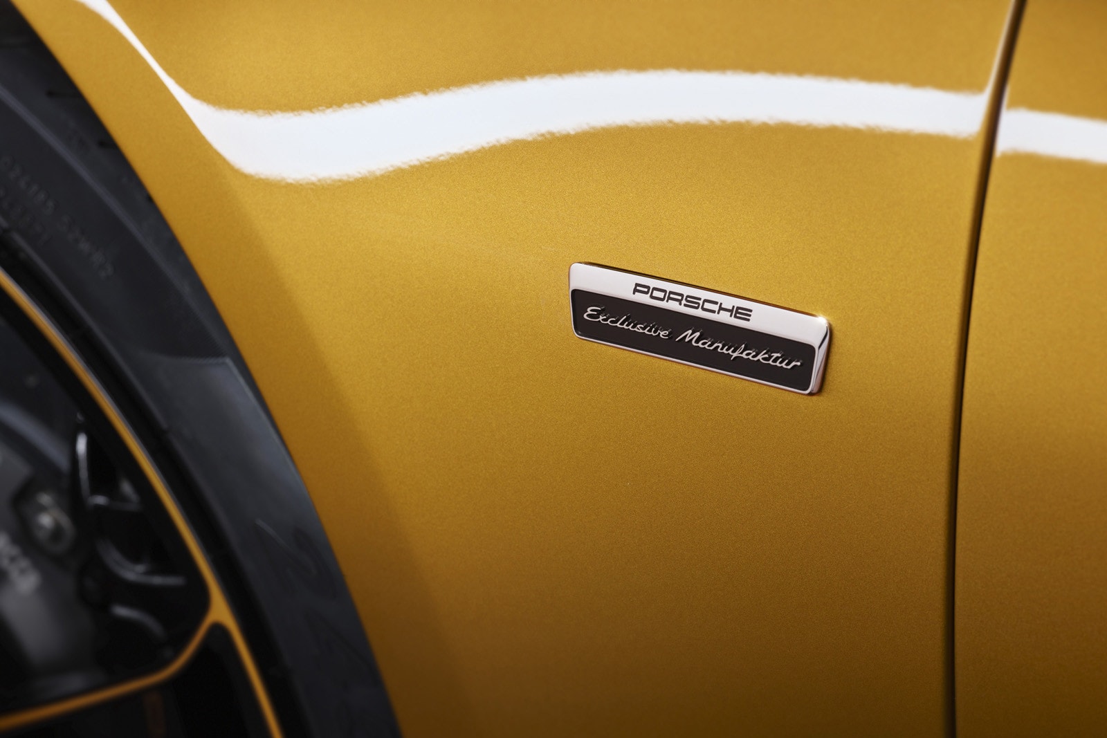 金色塗裝注入－Porsche 911 Turbo S 全新限量車款
