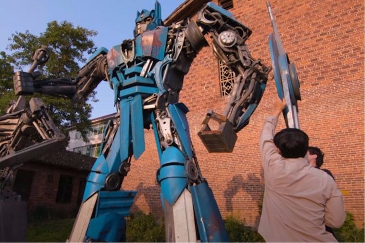 用廢鐵打造變形金剛-鄉村父子成《Great Big Story》故事主角