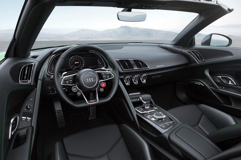 Audi 發佈 R8 V10 Spyder Plus 敞篷跑車