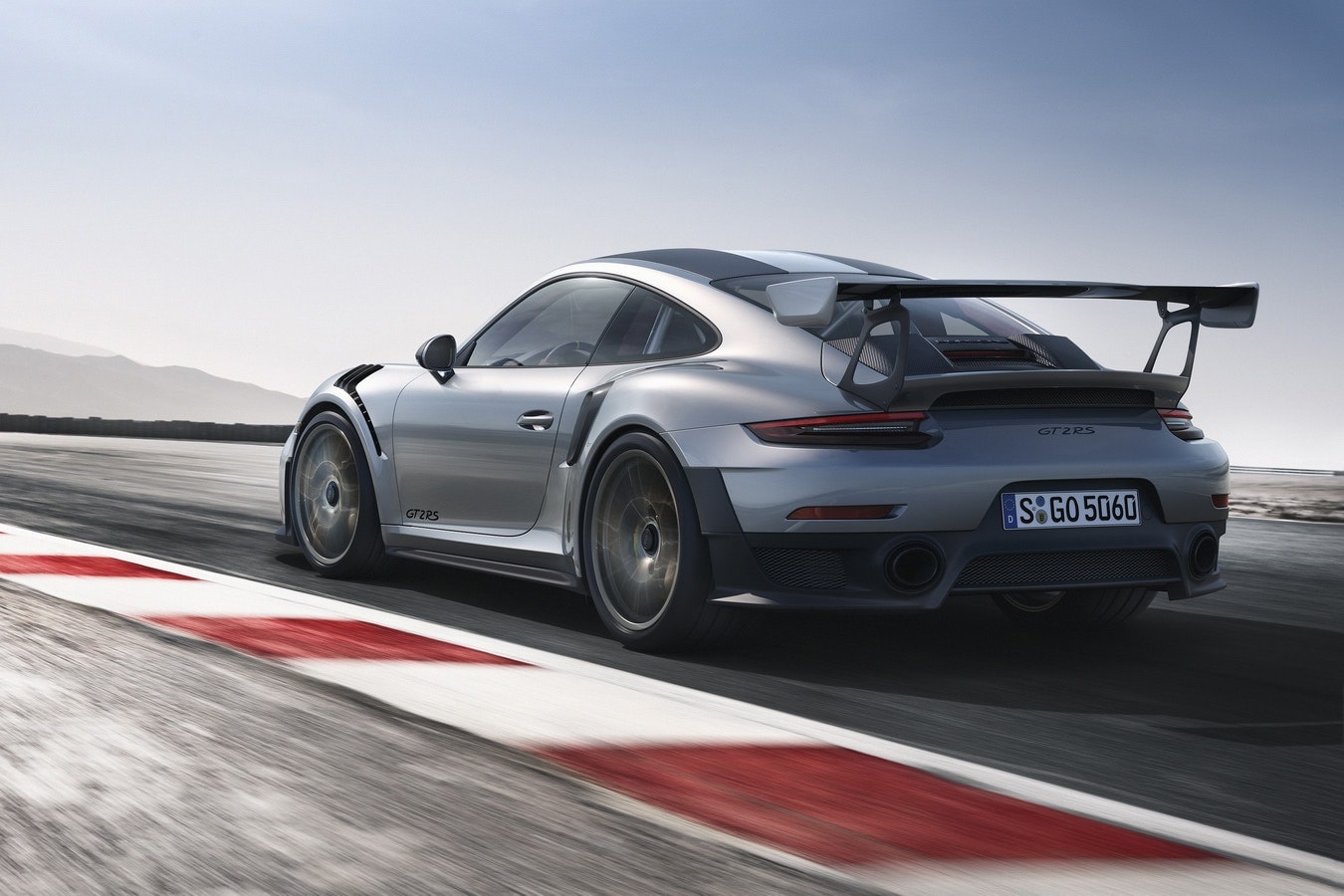 Porsche 全新 2018 版本 911 GT2 RS 正式登場