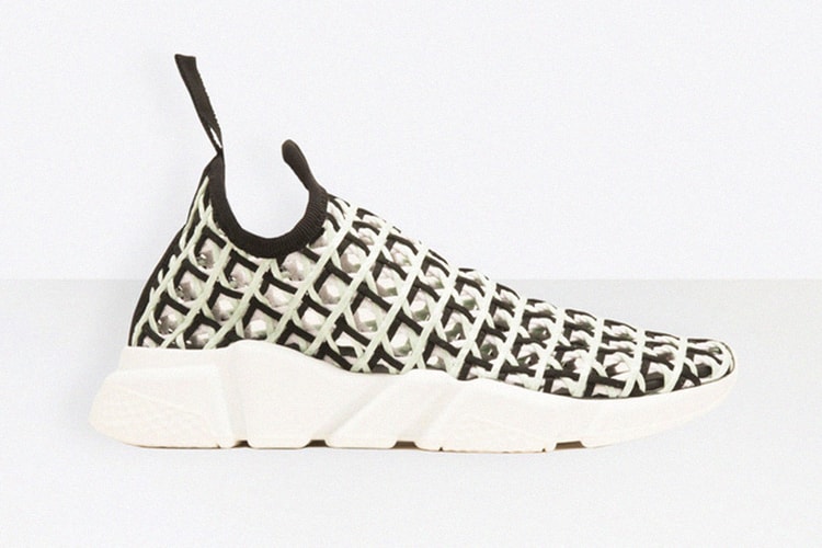 Balenciaga 推出全新鞋款 Speed Trainer Gewebe