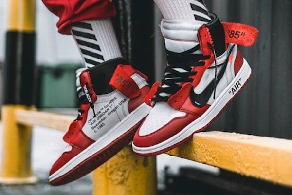 OFF-WHITE x Air Jordan 1 聯名鞋款開箱影片