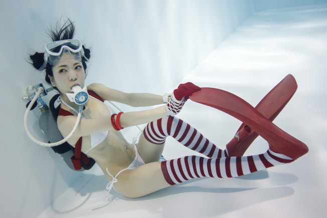 米原康正等三位藝術家組成新團體於原宿開始「性騷擾」?