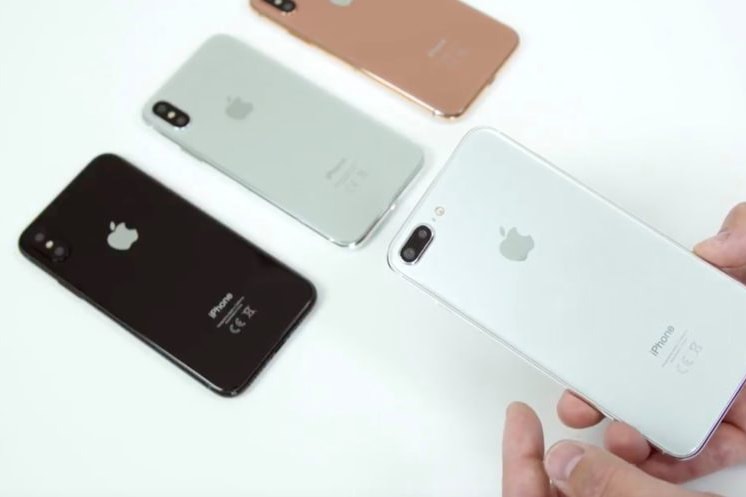 科技達人 Danny Winget 對比 iPhone 7s Plus 與 iPhone 8 兩款新機模型