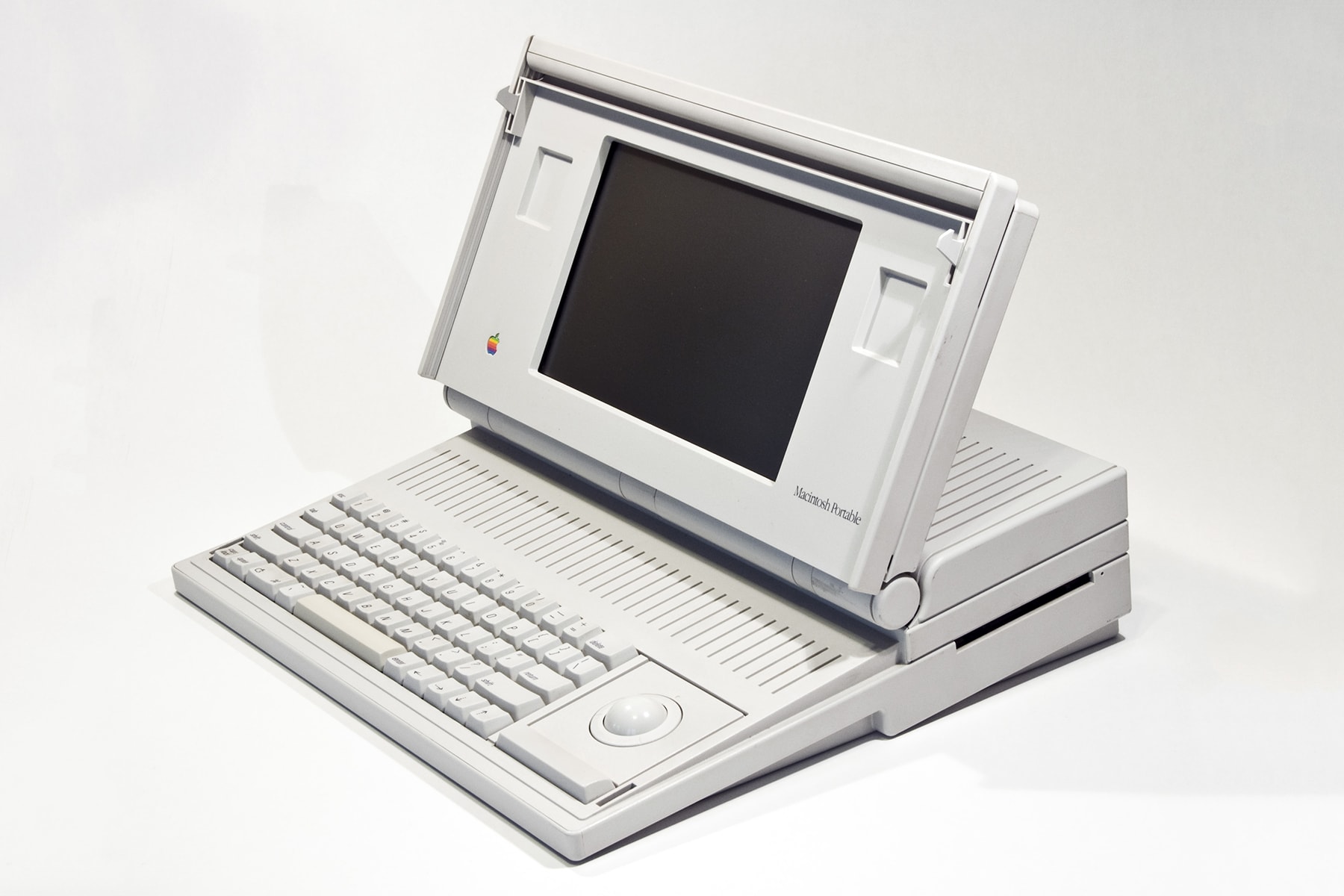 影像資料顯示 Apple 從 1988 年開始便飽受產品提前洩密之苦