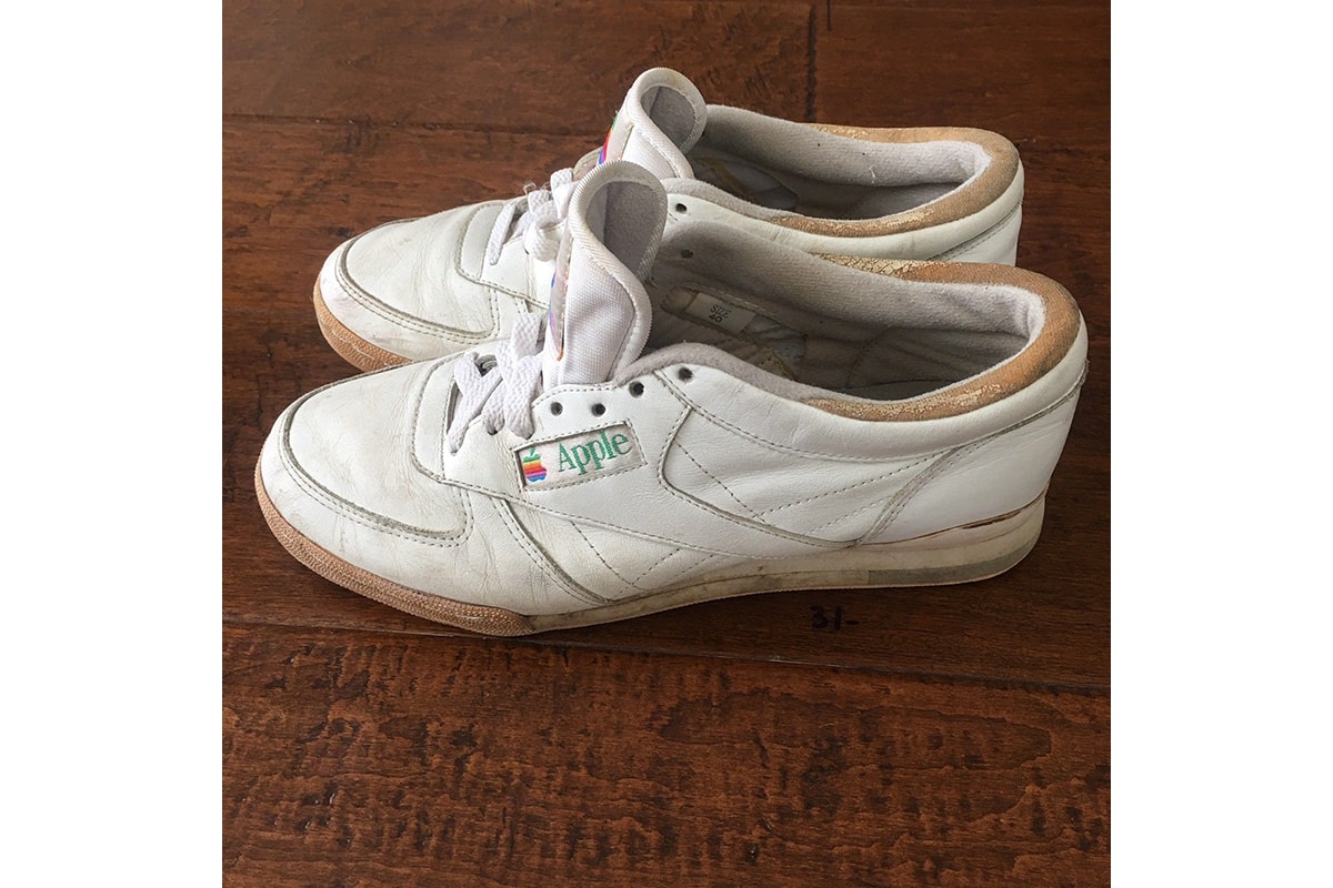 「全球唯一」的 Apple 復古球鞋現正在 eBay 上進行拍賣