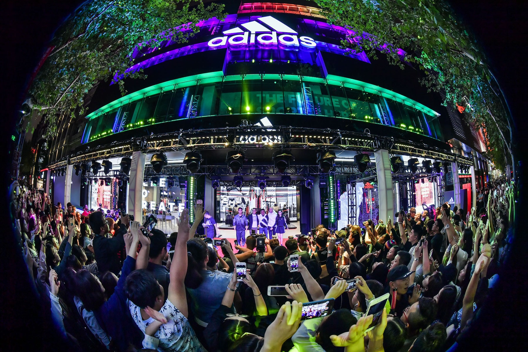 adidas 上海品牌中心全新升級開幕現場回顧