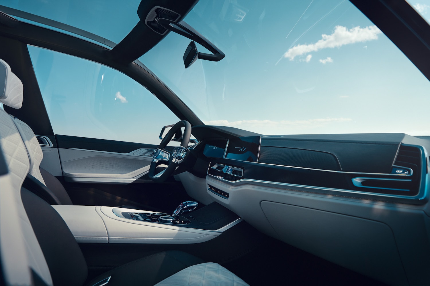 BMW 正式發佈 X7 iPerformance 概念車