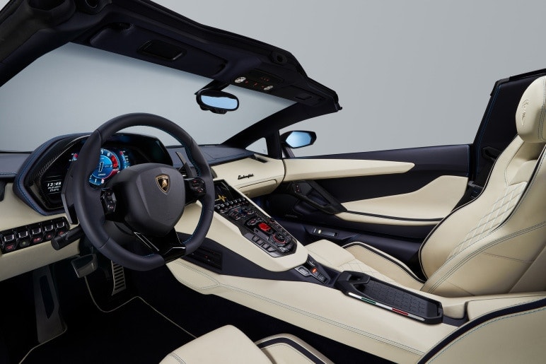 Lamborghini 發佈全新敞篷超跑 Aventador S Roadster