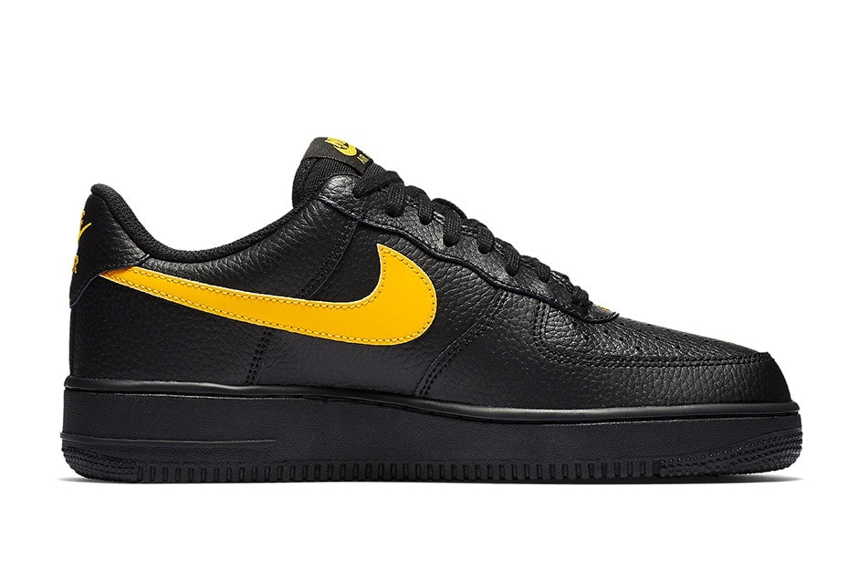 Nike Air Force 1 Low Black Leather Pack