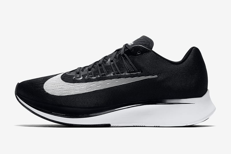 Nike Zoom Fly 全新黑白配色