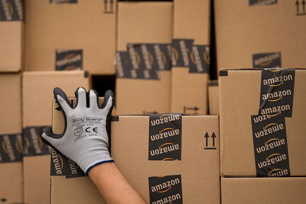 美國一對夫婦從 Amazon 盜取超過 $120 萬美元的商品