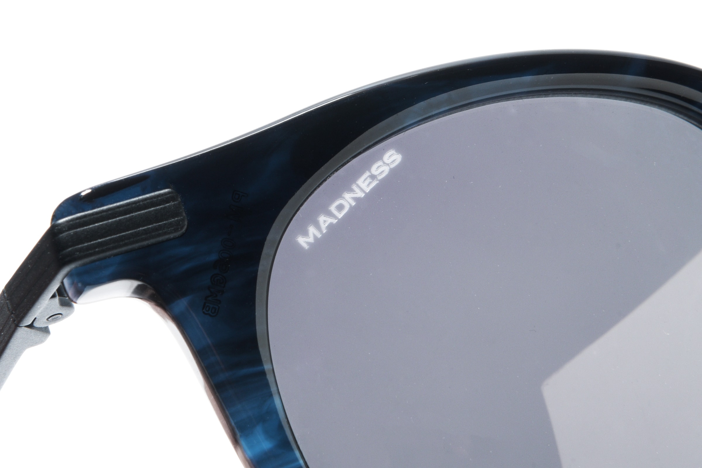 MADNESS x NATIVE SONS 全新聯名 SIEGEL 眼鏡即將發售