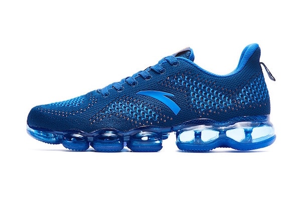 安踏挪用 Nike Air VaporMax 氣墊大底推出全新跑鞋設計