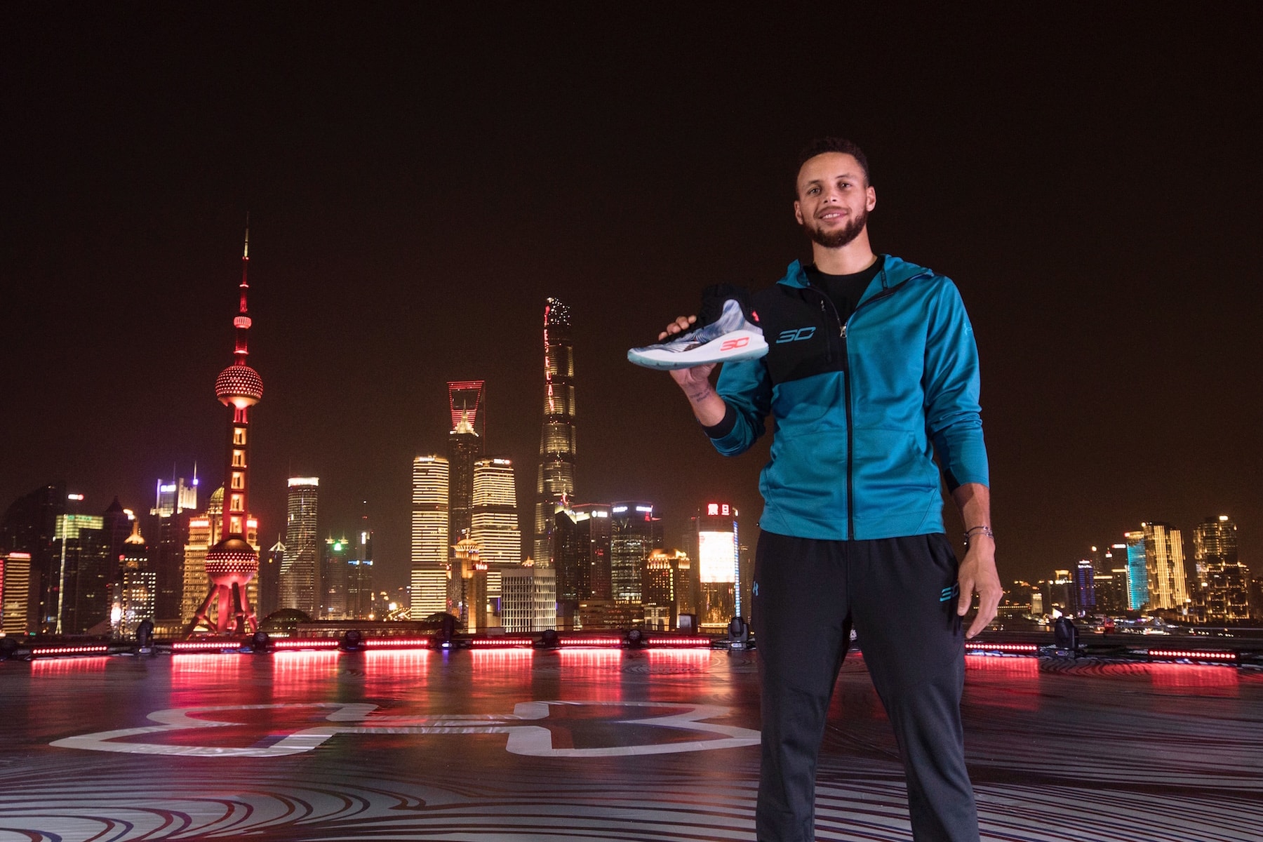 Stephen Curry 亮相上海發佈全新簽名球鞋 Under Armour Curry 4 中國配色