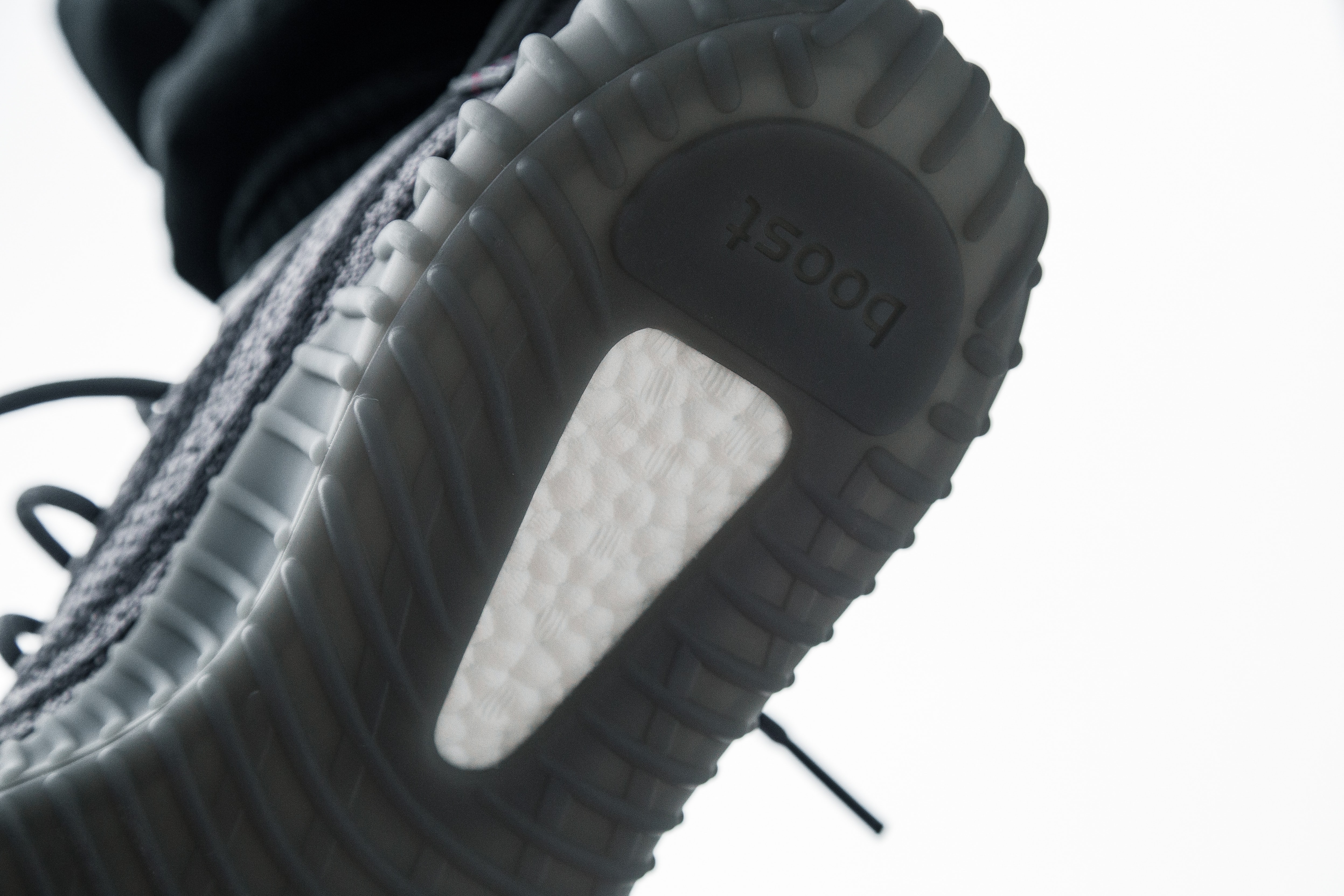 adidas Originals YEEZY BOOST 350 V2 Grey 抽籤