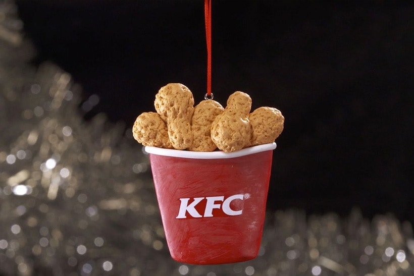 KFC 推出「炸雞食品」造型聖誕樹裝飾系列