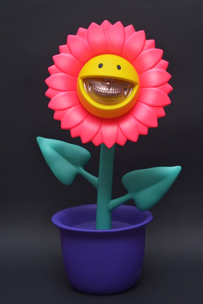 Ron English x APPortfolio x Made By Monsters 三方联名「Shocking Sun Flower」限量雕塑追加全新系列