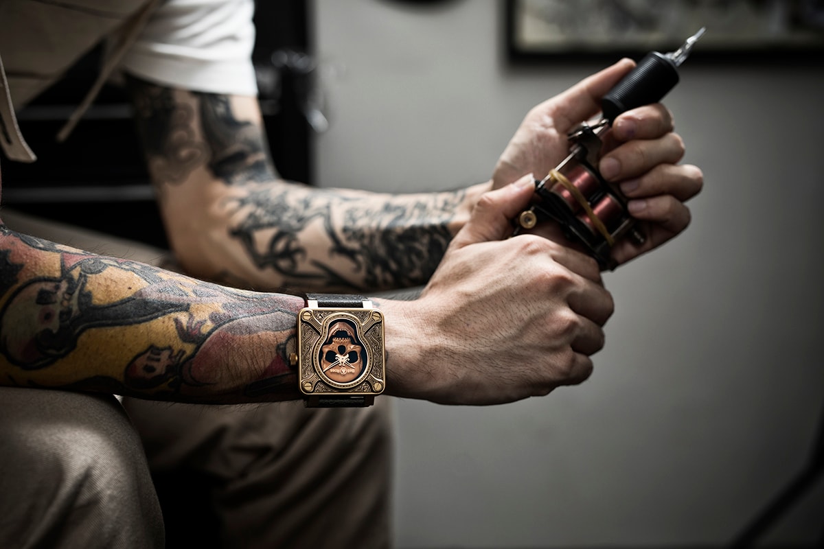 向二戰傘兵致敬－Bell & Ross 全新物料打造限量版 SKULL 腕錶