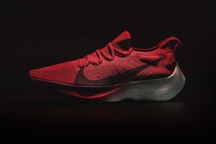 Nike Zoom Vapor Street Flyknit 全新「University Red」配色即將上架
