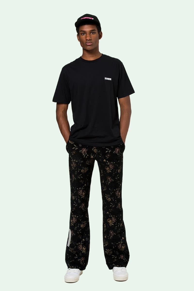 Off-White™ 推出售價約 $500 美元的打底 T-Shirt 套裝