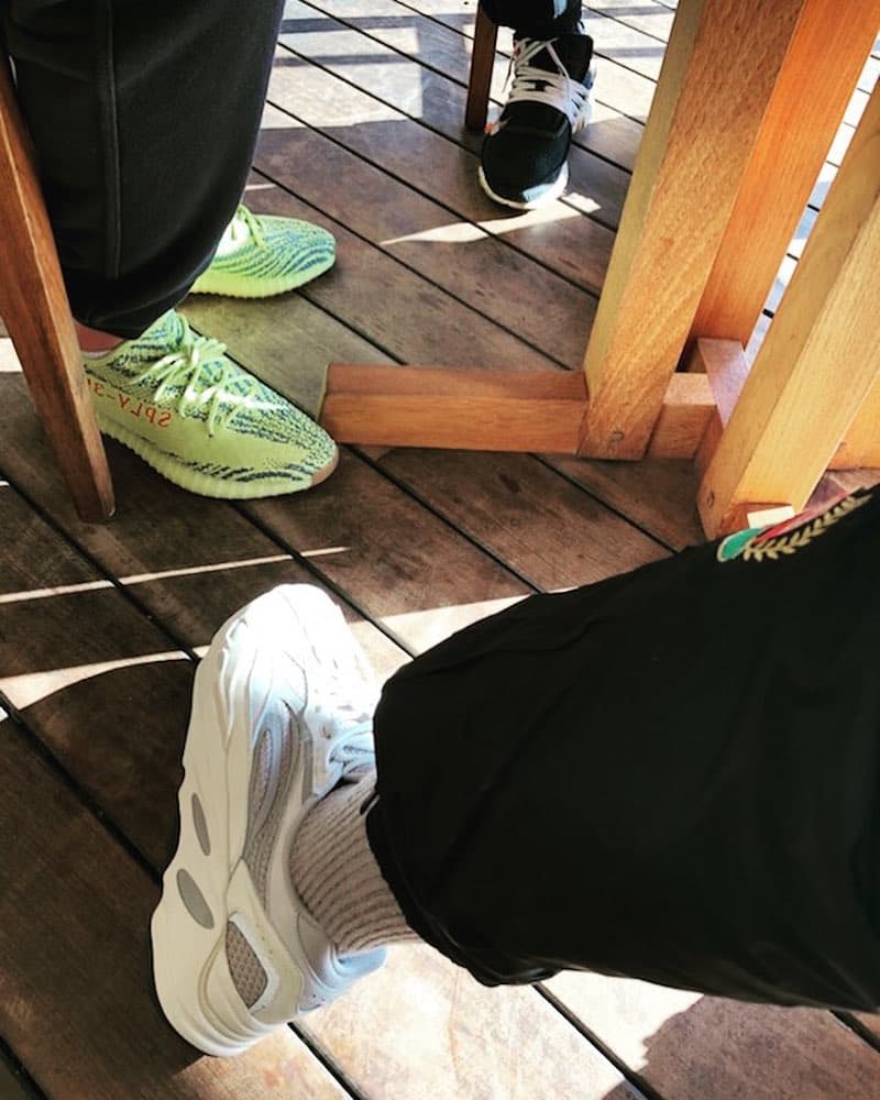 Kanye West 曝光疑似 YEEZY BOOST 700 Wave Runner 全新 V2 版本