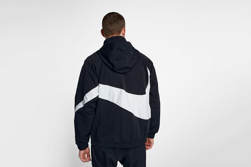 Nike 推出超大 Swoosh Logo Anorak Jacket