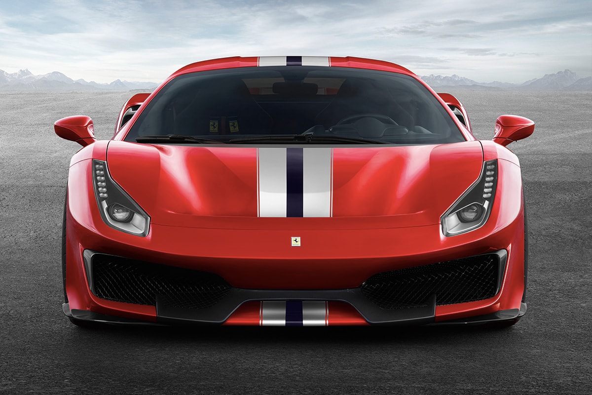 Ferrari 正式发布 488 Pista 新款跑车