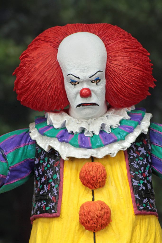 NEAC 將推出 1990 及 2017 年版本《IT》Pennywise Clown 人偶